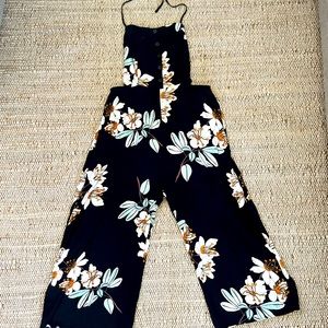 Kimchi Blue open back floral jumpsuit